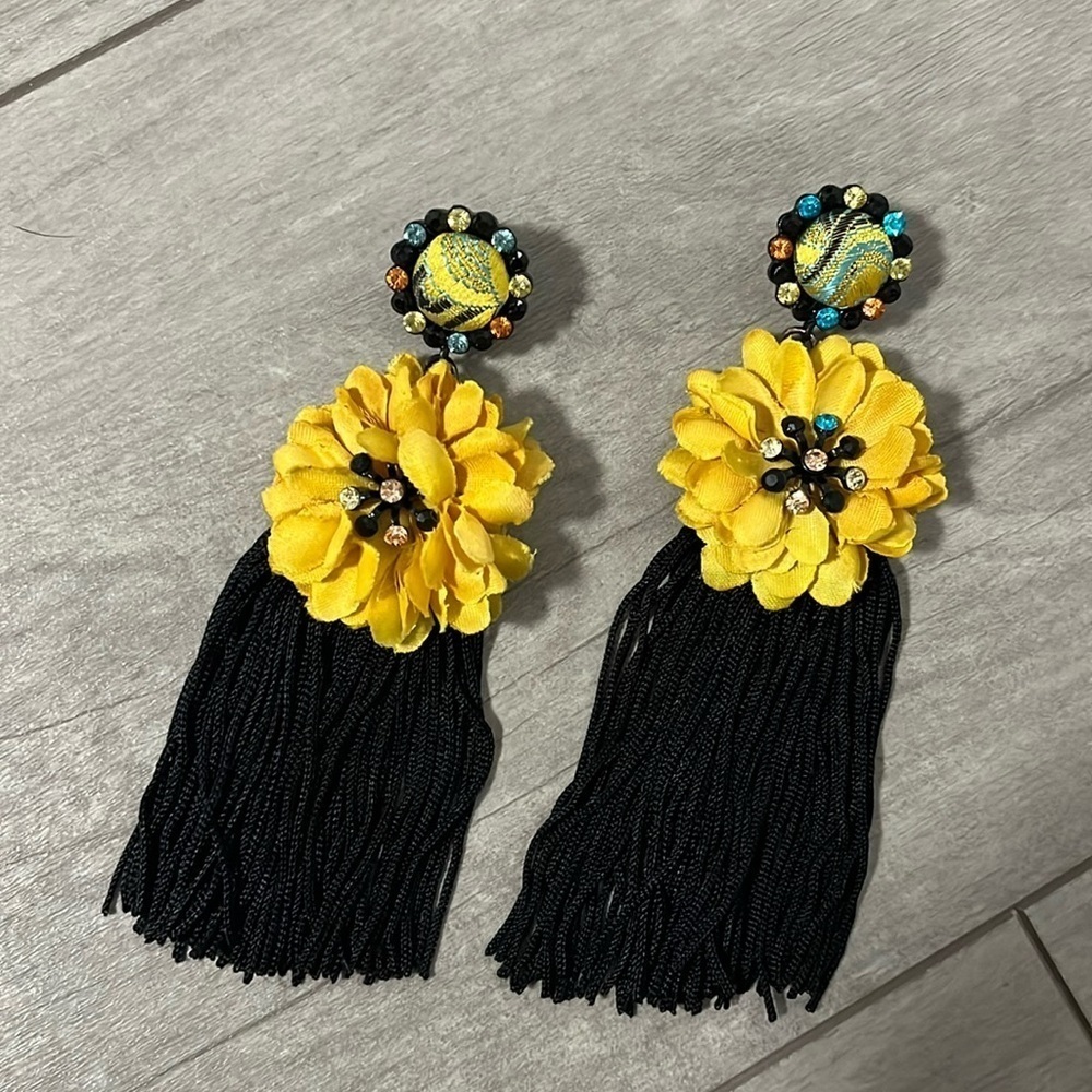 ZARA Floral Tassel Yellow Earring Clasp Closure